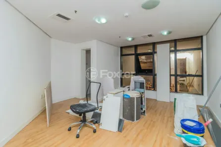 Sala Comercial à venda, 24m² no Rio Branco, Porto Alegre