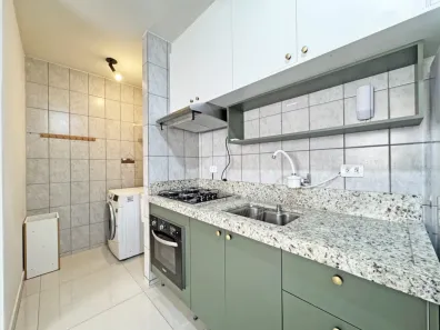 Apartamento com 1 Quarto para alugar, 39m² no Zona 07, Maringá