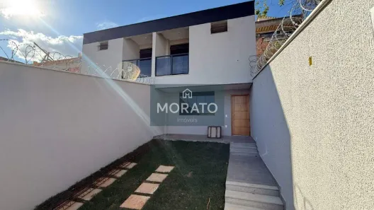 Casa com 3 Quartos à venda, 120m² no Cândida Ferreira, Contagem