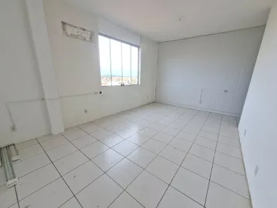 Sala Comercial com 2 Quartos para alugar, 40m² no Hípica, Porto Alegre