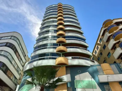 Apartamento com 3 Quartos à venda, 176m² no Meia Praia, Itapema