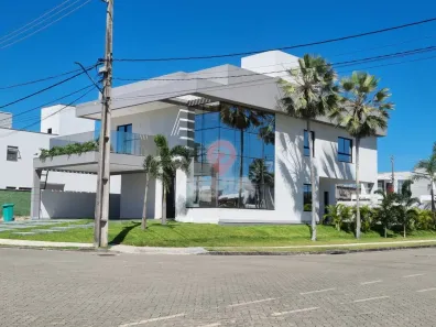 Casa de Condomínio com 4 Quartos à venda, 363m² no Cidade Alpha, Eusébio