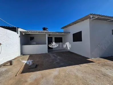 Casa com 2 Quartos para alugar, 60m² no Ouro Branco, Londrina