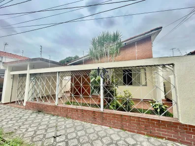 Casa com 4 Quartos à venda, 125m² no Areão, Taubaté