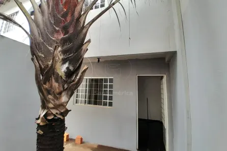 Casa com 3 Quartos para alugar, 110m² no Jardim Bela Itália, Cambé