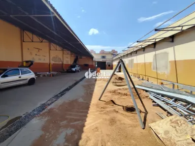 Ponto Comercial para alugar, 450m² no Martins, Uberlândia