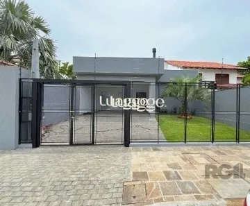 Casa com 3 Quartos para alugar, 200m² no Ipanema, Porto Alegre