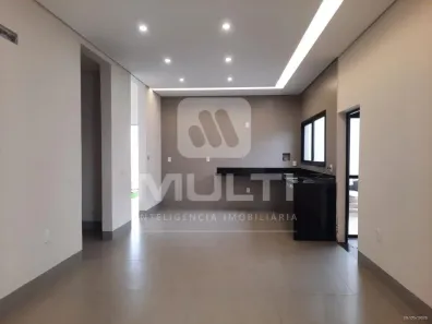 Casa com 3 Quartos à venda, 180m² no Novo Mundo, Uberlândia