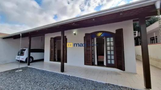 Casa com 3 Quartos à venda, 240m² no Fazendinha, Itajaí