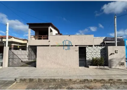 Casa com 3 Quartos à venda, 198m² no Pitimbu, Natal