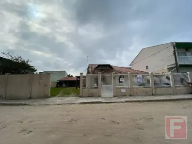 Sobrado com 5 Quartos à venda, 341m² no Barra do Saí, Itapoá