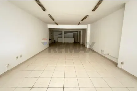 Ponto Comercial para alugar, 134m² no São Mateus, Juiz de Fora