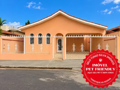 Casa com 3 Quartos para alugar, 195m² no Centro, Pouso Alegre