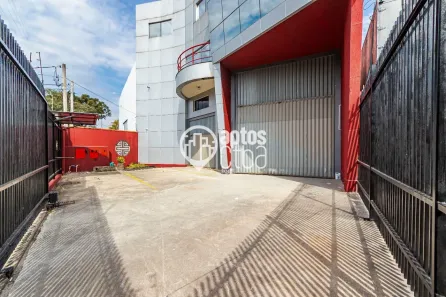 Galpão/Depósito/Armazém para alugar, 1680m² no Uberaba, Curitiba