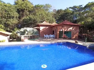 Casa com 10 Quartos à venda, 600m² no Califórnia, Betim