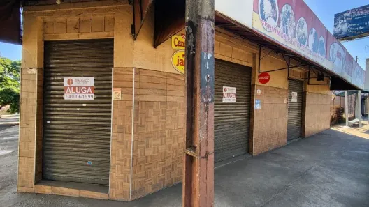 Ponto Comercial para alugar, 200m² no Zona 06, Maringá