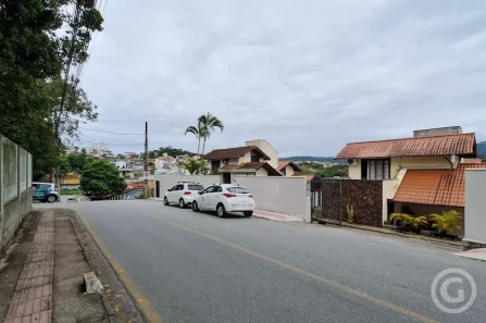 Casa com 3 Quartos para alugar, 111m² no Ipiranga, São José