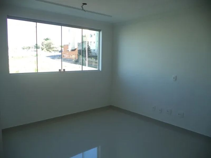 Apartamento com 2 quartos — Santa Terezinha, Belo Horizonte