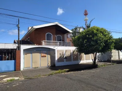 Imóvel Comercial com 3 Quartos para alugar, 308m² no Martins, Uberlândia