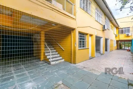 Imóvel Comercial para alugar, 360m² no Passo da Areia, Porto Alegre