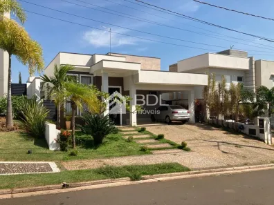 Casa de Condomínio com 3 Quartos à venda, 200m² no Parque Brasil 500, Paulínia