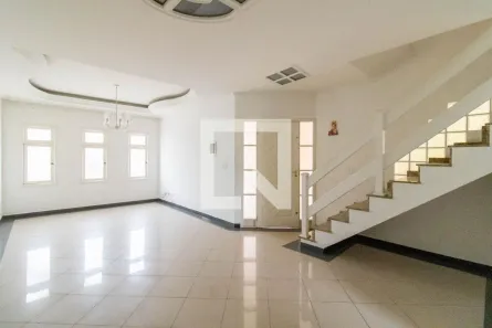 Casa com 3 Quartos à venda, 275m² no Vila Galvão, Guarulhos