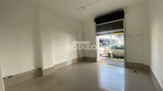 Ponto Comercial para alugar, 35m² no Centro, Uberlândia