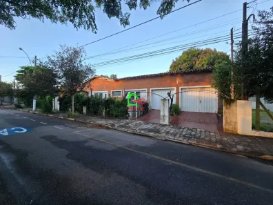 Casa com 3 Quartos para venda ou aluguel, 1200m² no Centro, Vinhedo
