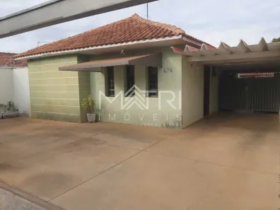 Casa com 3 Quartos à venda, 229m² no Vila Harmonia, Araraquara