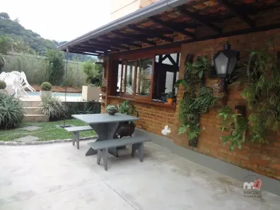 Casa com 3 Quartos à venda, 180m² no Chácara Flora, Petrópolis