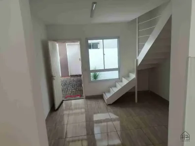 Casa de Condomínio com 2 Quartos para venda ou aluguel, 49m² no Água Espraiada (Caucaia do Alto), Cotia