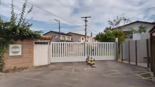 Casa de Condomínio com 2 Quartos para alugar, 80m² no Cristo Redentor, Camaçari