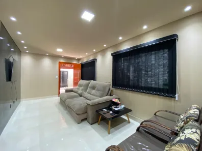 Casa com 2 Quartos à venda, 178m² no Jardim Europa, Uberlândia