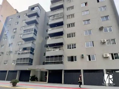 Apartamento com 2 Quartos para alugar, 70m² no Centro, Balneário Camboriú