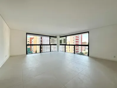 Apartamento com 3 Quartos para alugar, 152m² no Centro, Florianópolis