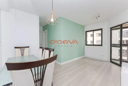 Apartamento com 2 Quartos para alugar, 70m² no Capão Raso, Curitiba
