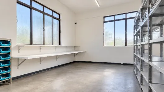Sala Comercial para alugar, 150m² no Vila São José, Porto Alegre