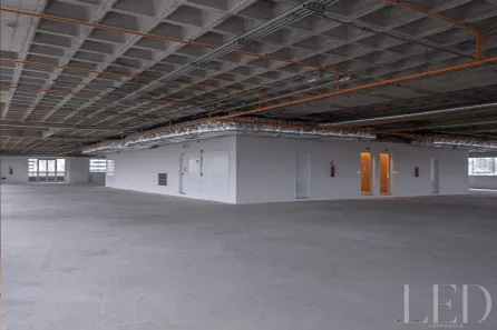 Sala Comercial para alugar, 1115m² no Várzea da Barra Funda, São Paulo