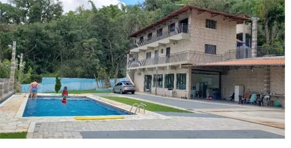 Fazenda/Sítio com 3 Quartos para alugar, 606m² no Rio Acima, Mairiporã
