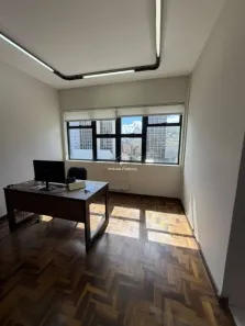 Sala Comercial à venda, 53m² no Centro, Curitiba