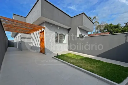 Casa com 2 Quartos à venda, 69m² no Estância dos Eucaliptos, Peruíbe