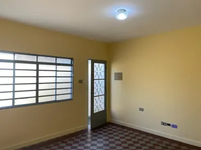 Casa com 1 Quarto para alugar, 35m² no Vila Nova, Salto