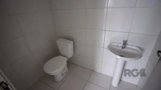 Sala Comercial com 1 Quarto para alugar, 42m² no Passo da Areia, Porto Alegre