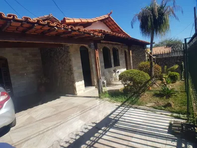 Casa com 3 Quartos à venda, 212m² no Betânia, Belo Horizonte