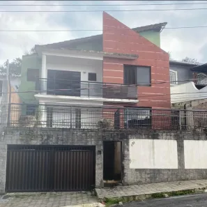 Casa com 4 Quartos à venda, 200m² no Centro, Nova Iguaçu