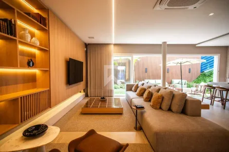 Casa com 3 Quartos à venda, 203m² no Novo Mundo, Curitiba