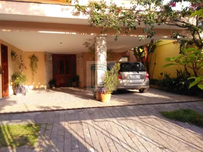 Sobrado com 3 Quartos à venda, 261m² no Parque dos Príncipes, São Paulo