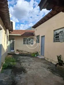 Casa com 2 Quartos à venda, 313m² no Setor Aeroporto, Goiânia