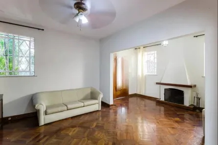 Casa com 5 Quartos à venda, 300m² no Moema, São Paulo
