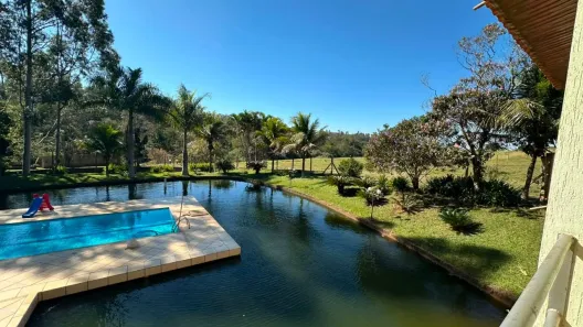 com 4 Quartos à venda, 2m² no , Mandaguaçu